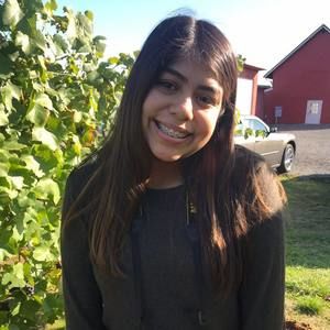 Meet your Posher, Emily